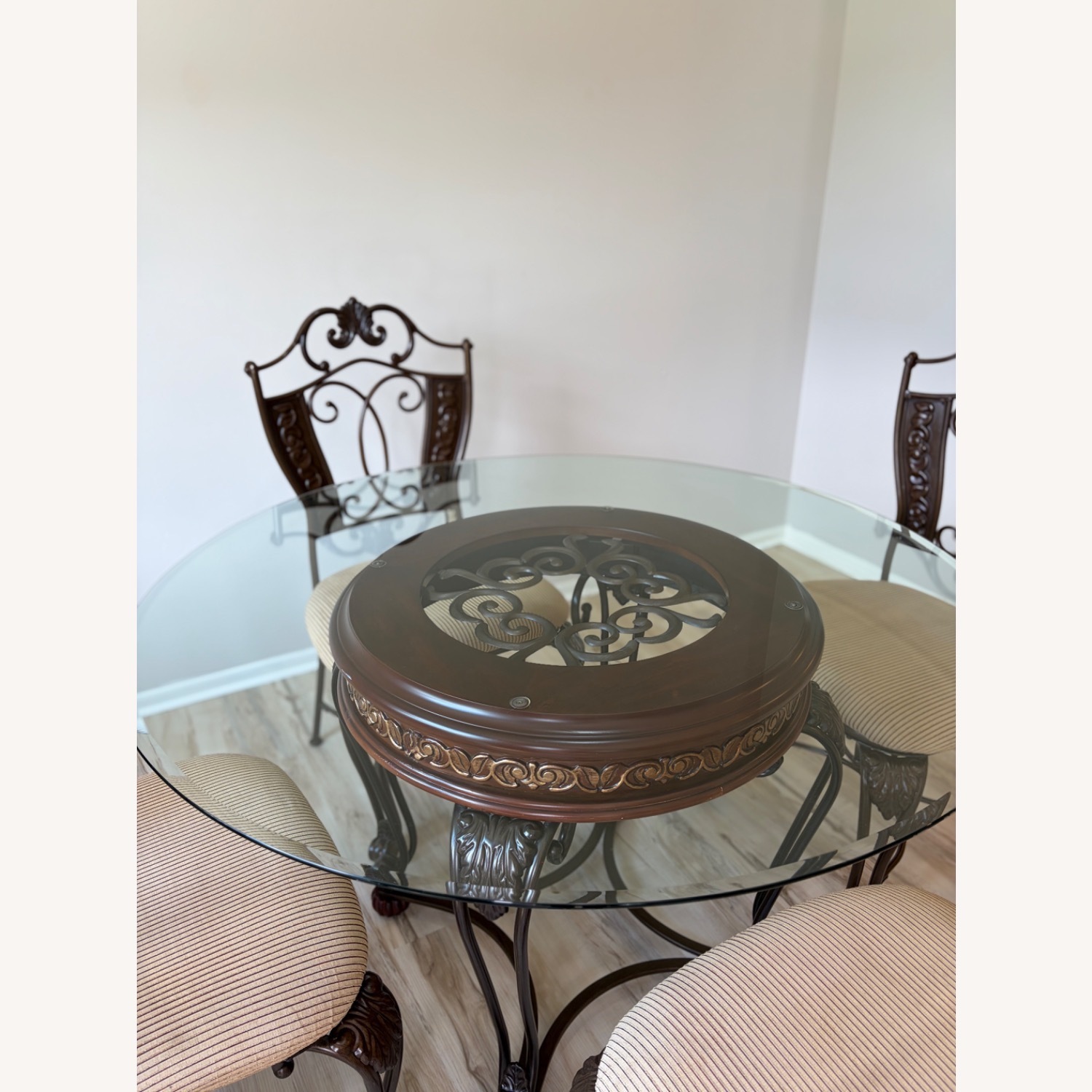 Ashley Glambrey 5-Piece Dining Set - image-3