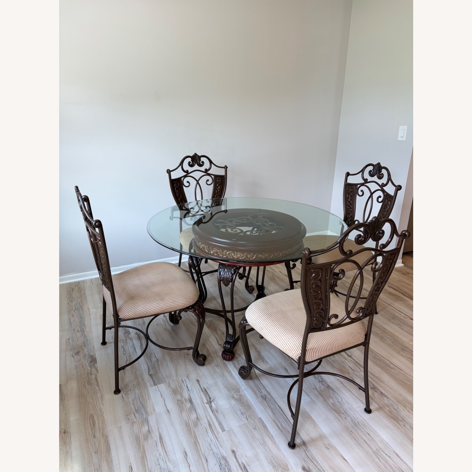 Ashley Glambrey 5-Piece Dining Set - image-2