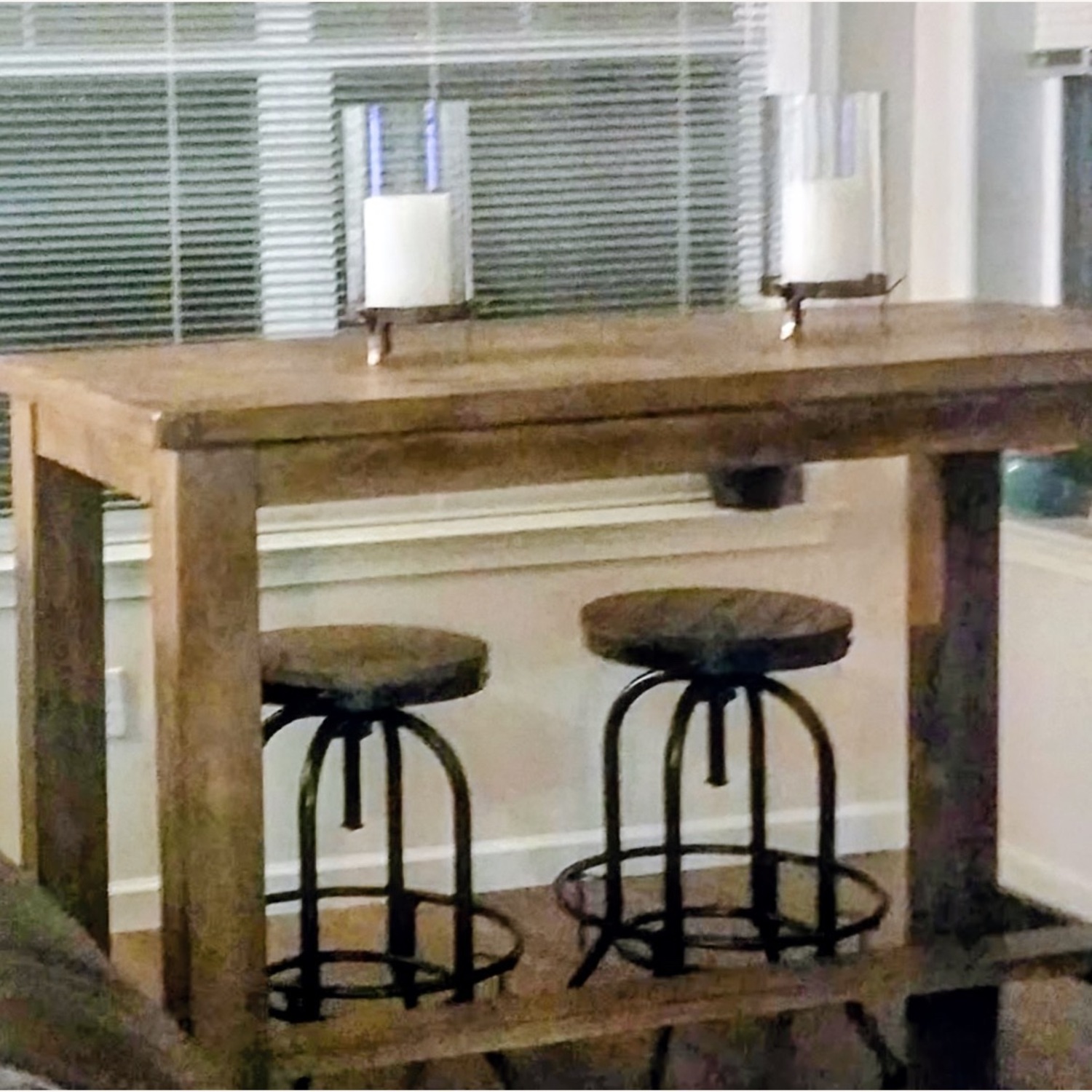 Raymour & Flanigan High-Top Dining Set (3 pcs) - image-3