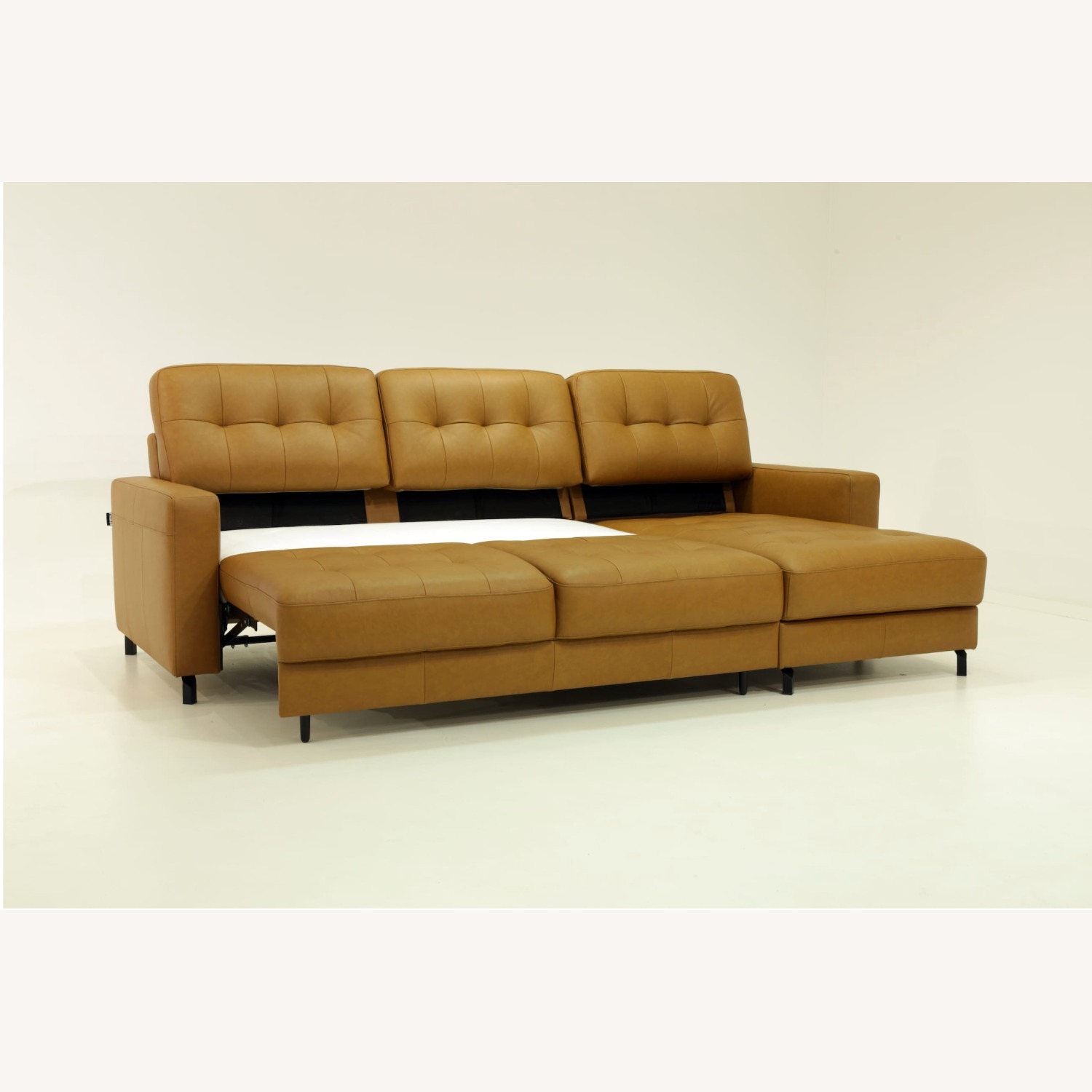Luonto Noah Full XL Leather Sectional - image-2