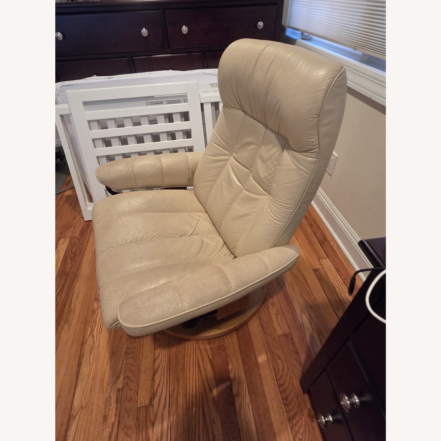 Ekornes Light Brown Leather Armchair - image-5