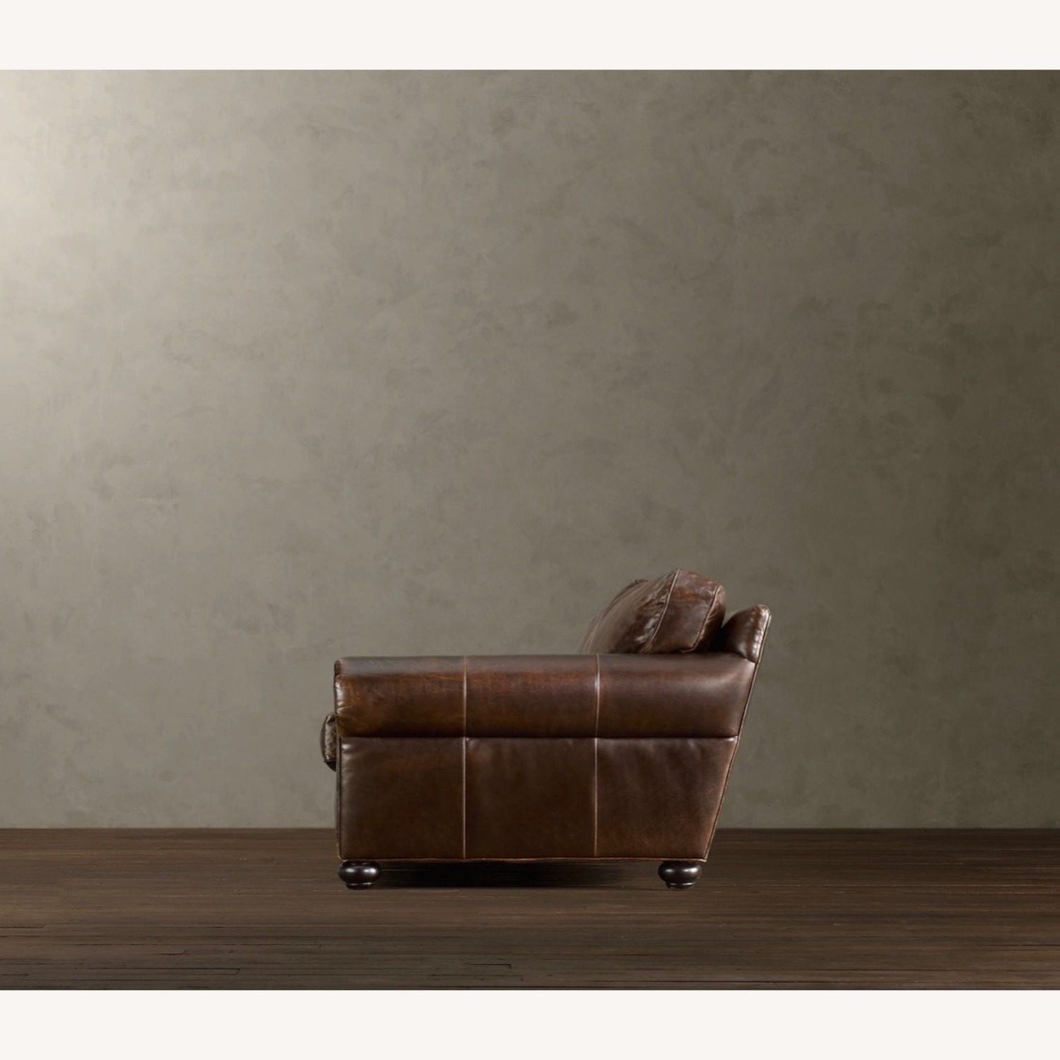 Original Lancaster Leather 3-Cushion Sofa - image-2