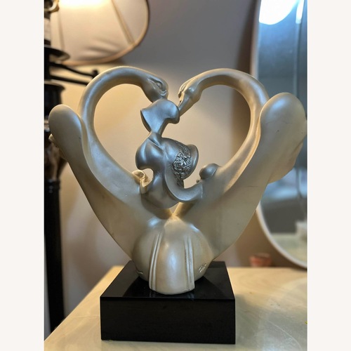 Used Vintage/Antique Finds Décor for sale on AptDeco