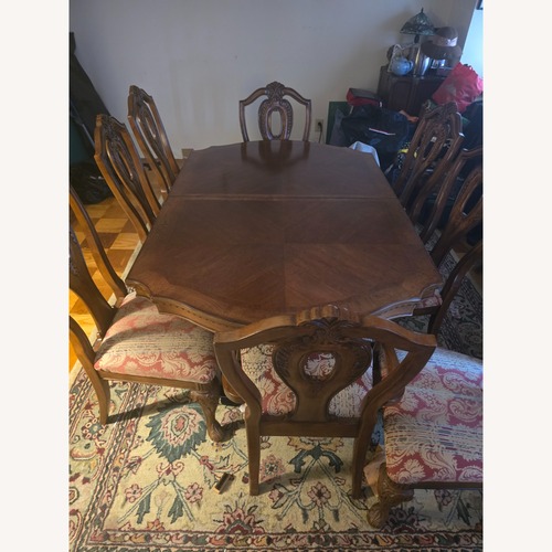 Used Vintage/Antique Light Brown Dining Sets for sale on AptDeco