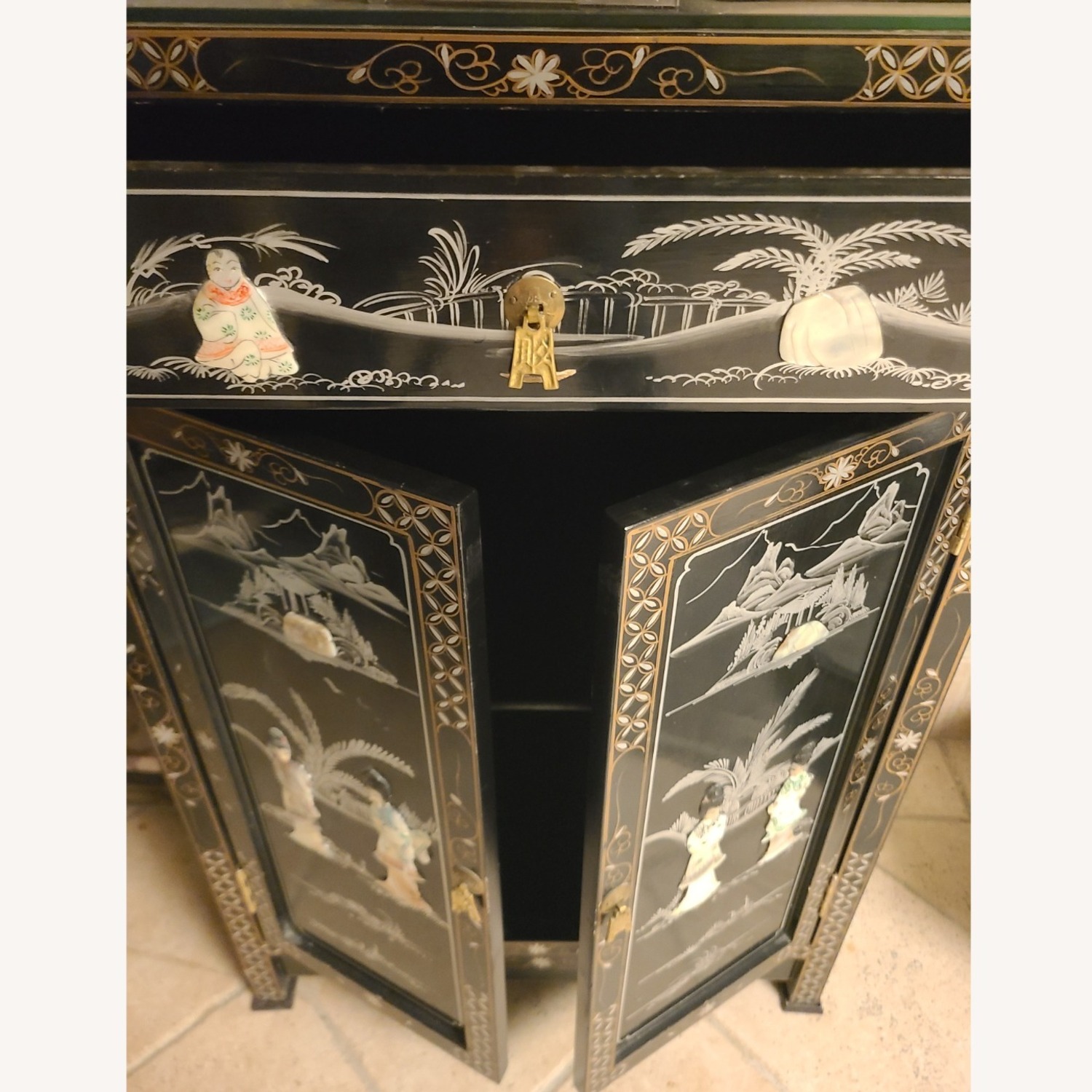 Oriental Asian Mother of Pearl Cabinet - image-4