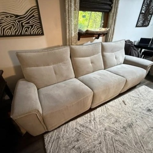 Used Raymour & Flanigan Graceland Reclining sofa for sale on AptDeco