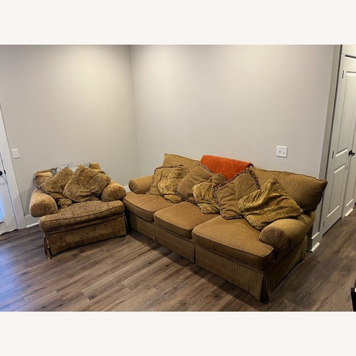 Used Vintage/Antique Gold Fabric 3+ Seater Sofa for sale on AptDeco