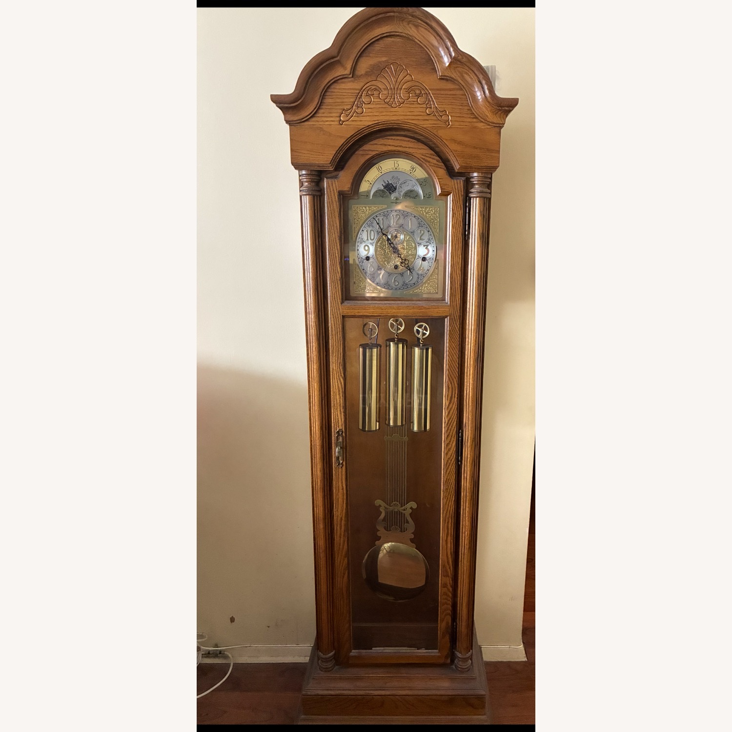 Howard Miller Décor - image-2