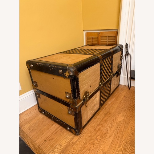 Used Vintage/Antique Finds Dark Brown Wood Décor for sale on AptDeco