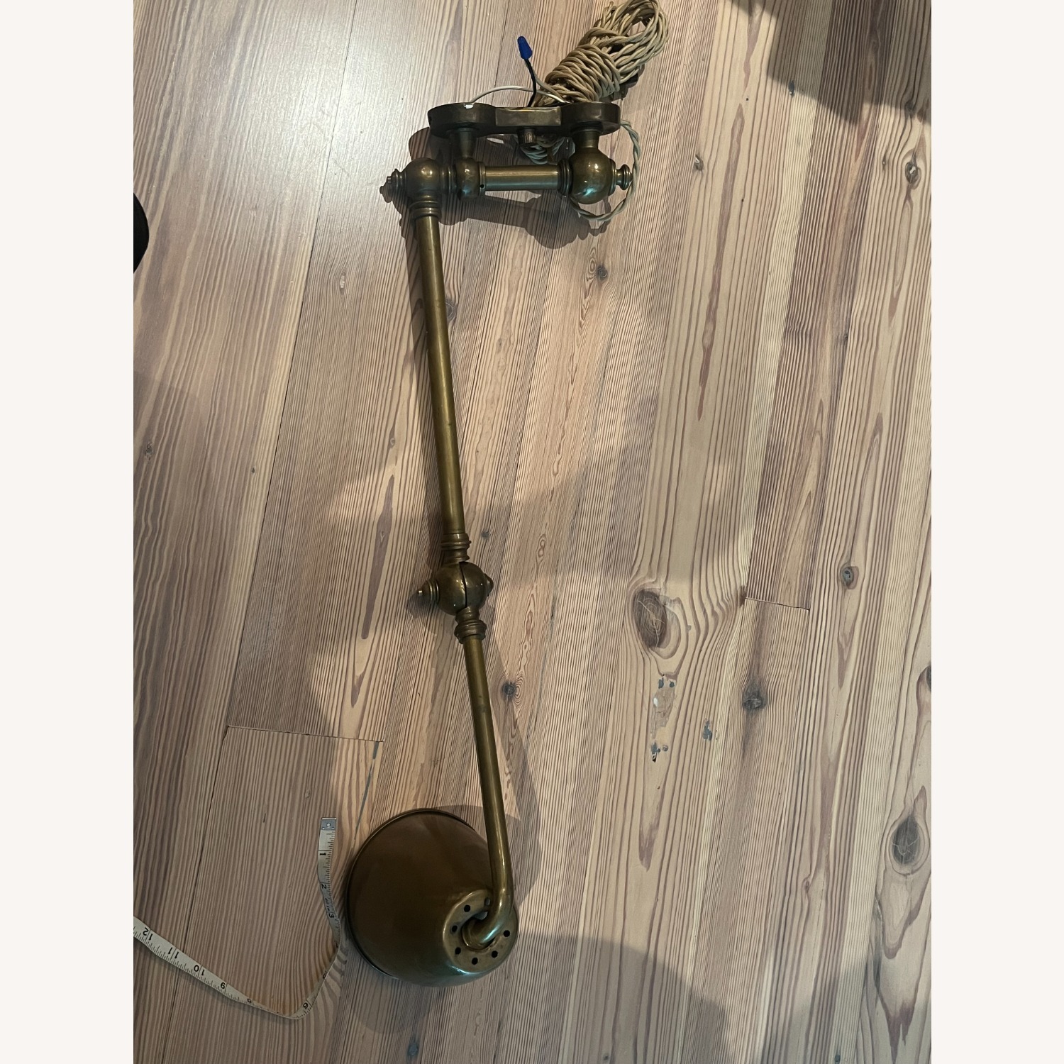 Vintage/Antique Leviton Brass Wall Lamp from 1920s - image-1