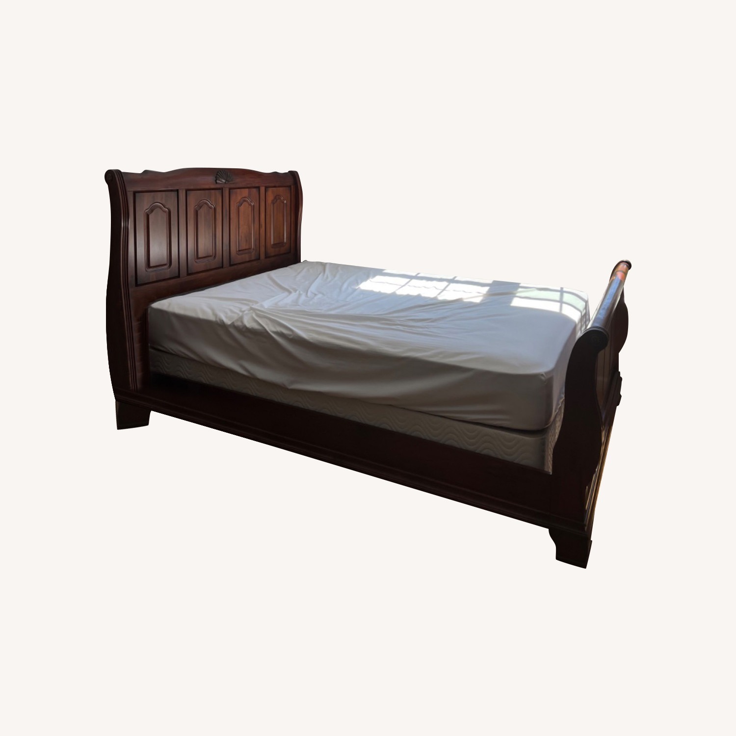 Traditional Style Xtra Long Queen Bed - image-6