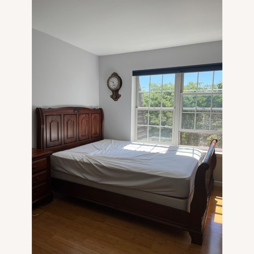 Used Traditional Style Xtra Long Queen Bed for sale on AptDeco
