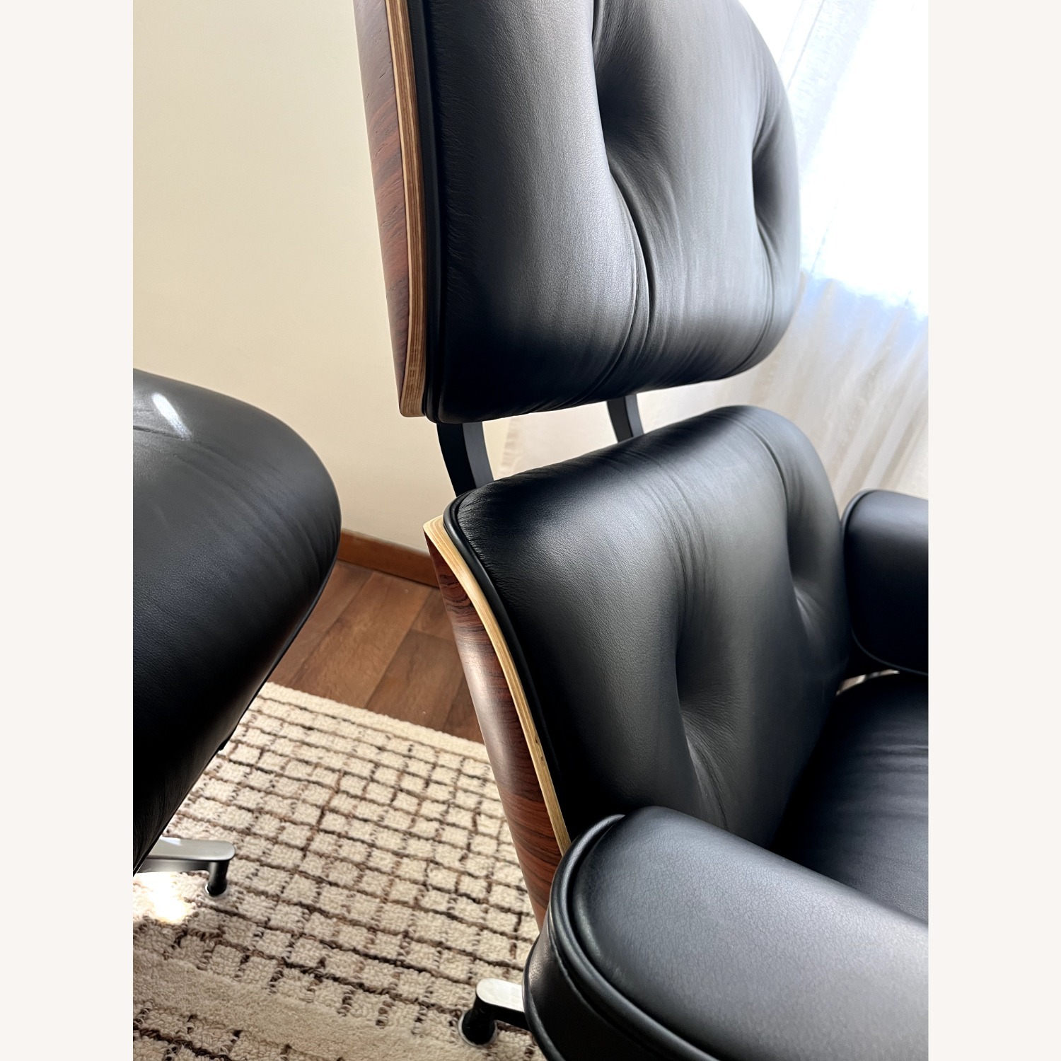 Eames Lounge Chair Replica Black Leather - image-3