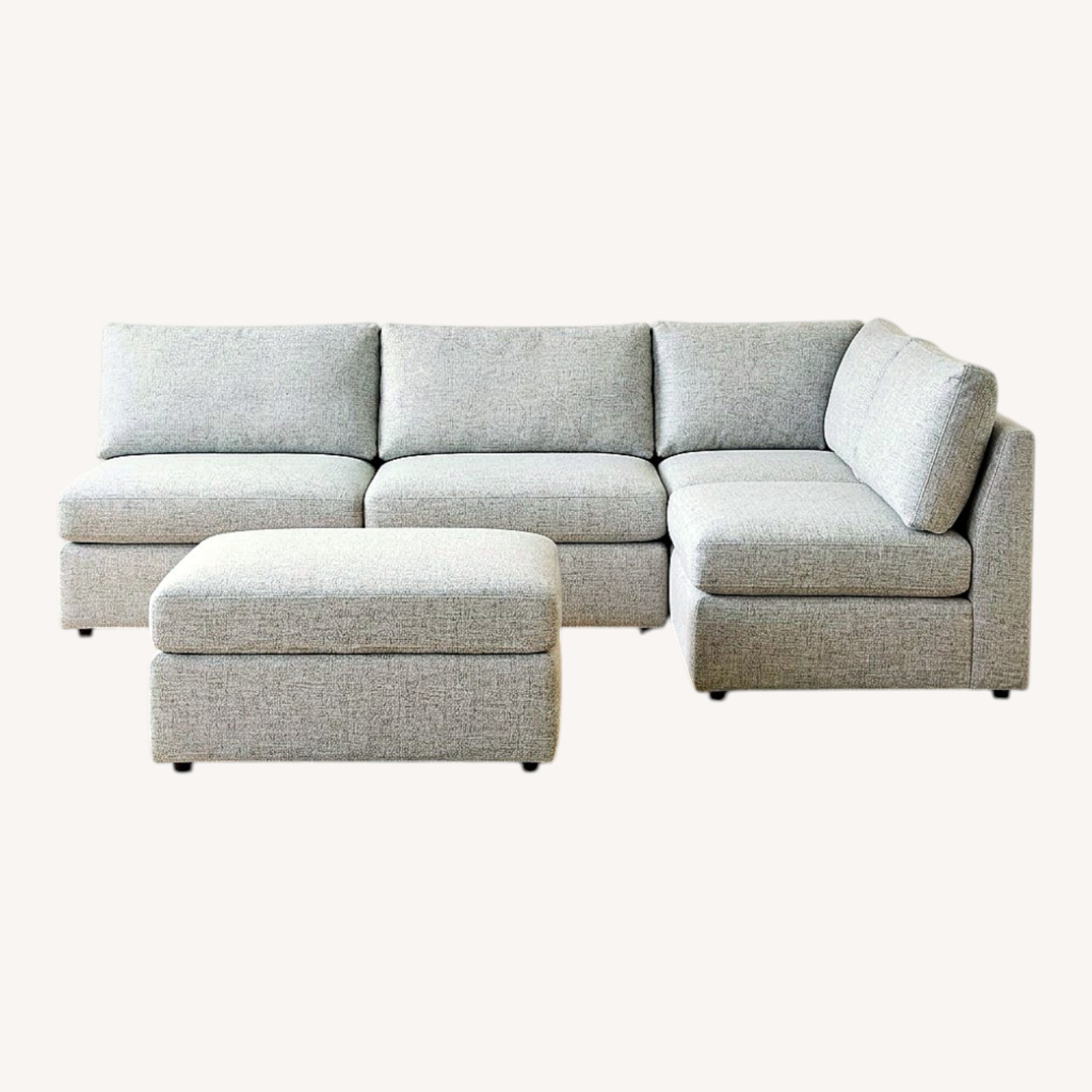 Bassett Beckman Sectional Couch - image-0