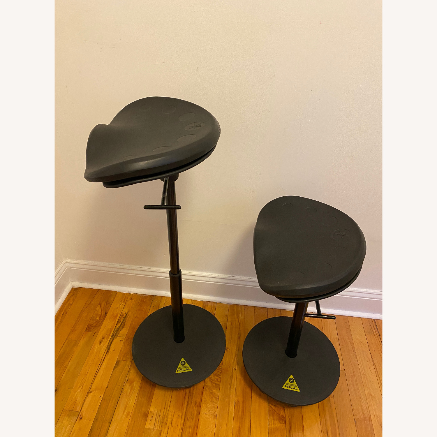 Focal Upright Pivot Seat Black Office Chairs x2 - image-2