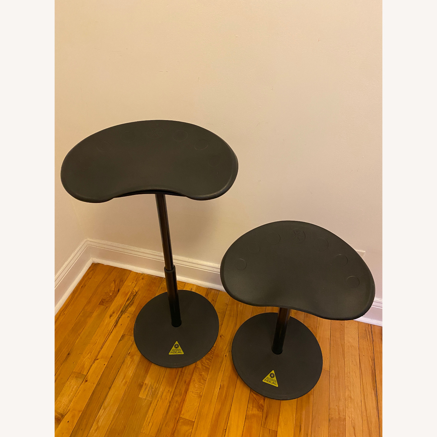 Focal Upright Pivot Seat Black Office Chairs x2 - image-3
