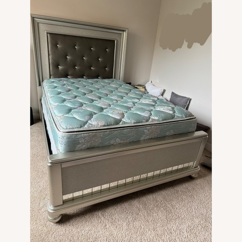 Used Bob's Discount Furniture Silver Full Bed for sale on AptDeco