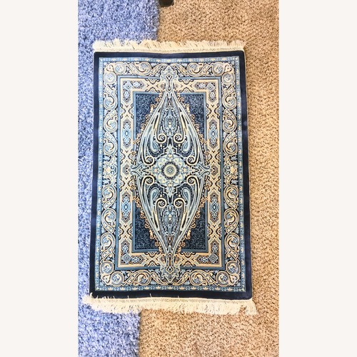 Used Traditional Turkish Bamboo Silk 2 X 3 Rug for sale on AptDeco