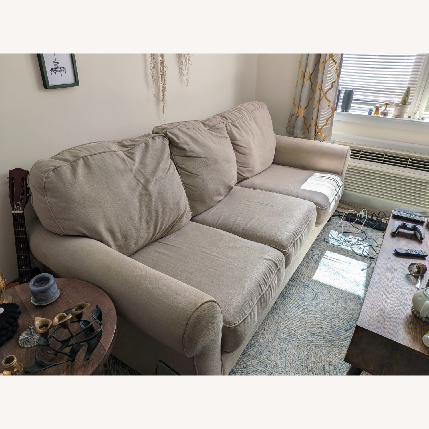Comfy Couch - image-2