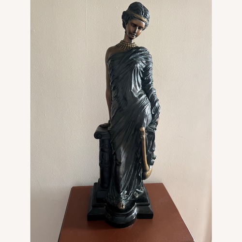 Used Vintage Sculpture 1991 for sale on AptDeco