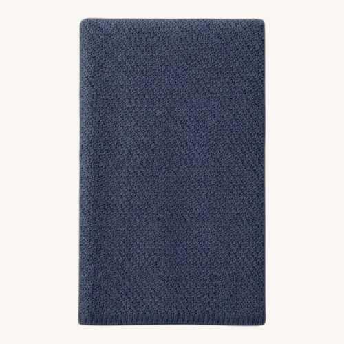 Used Target Threshold Blue Fabric Throw for sale on AptDeco