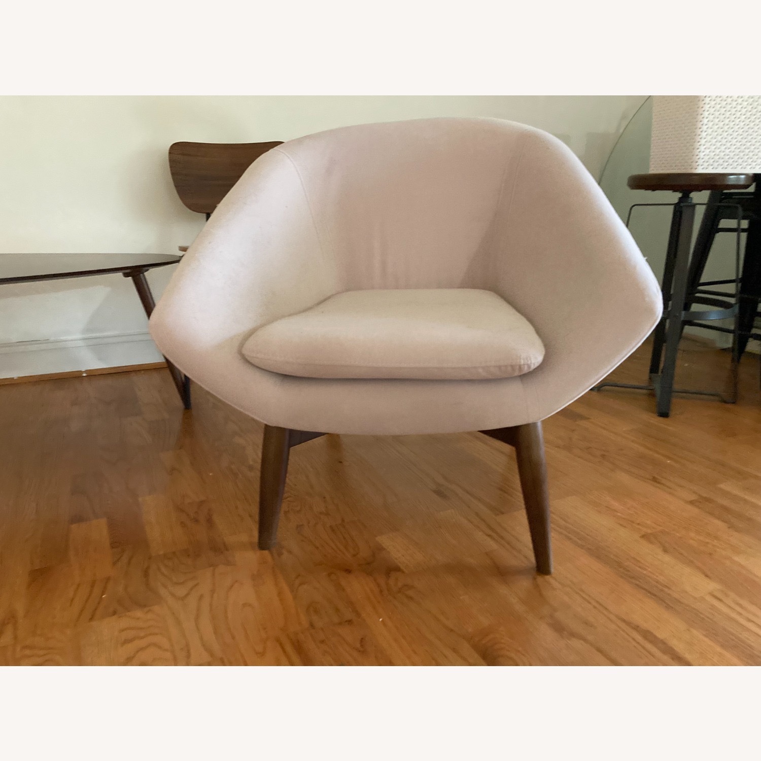Article Resa Sakura Pink Chair - image-3