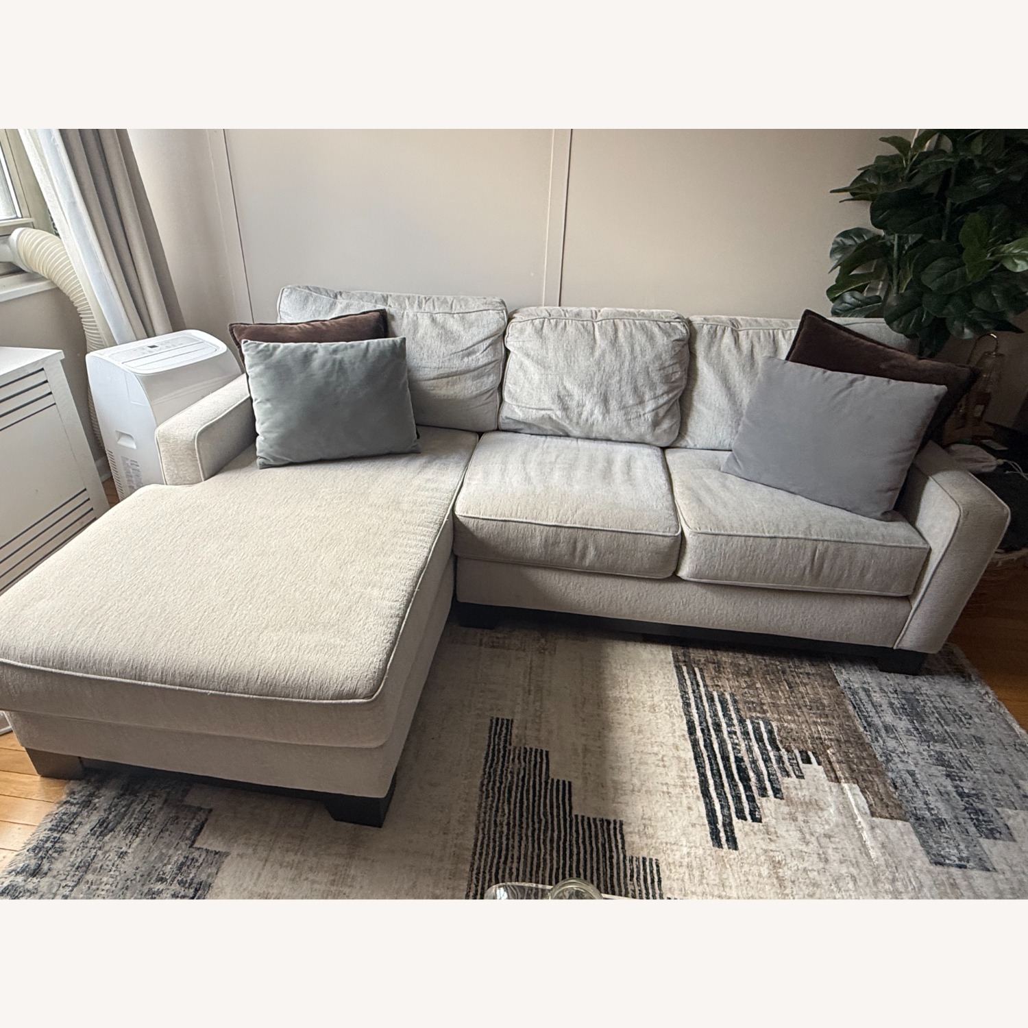 Raymour & Flannigan Arlo 2-Pc Sectional - image-3