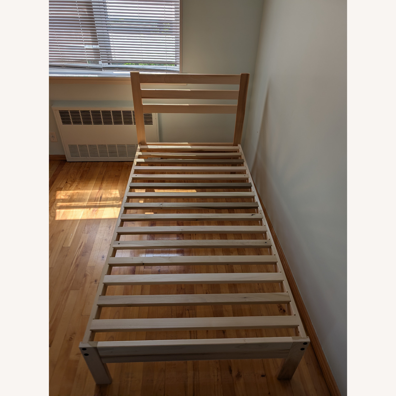 Amazon Frames Twin-Sized Lexington Platform Bed Frame - image-2
