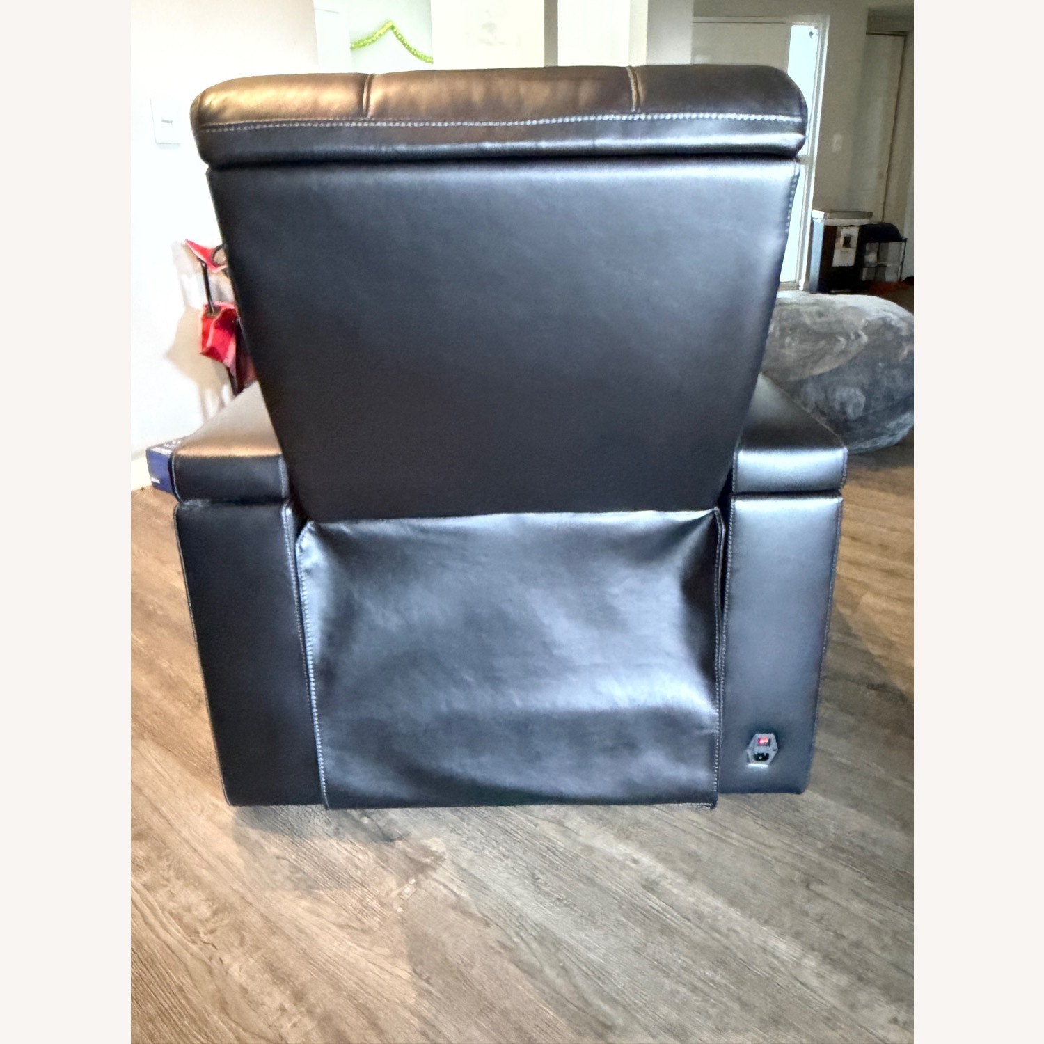 Mark Ashton Home Theater Power Recliner Black - image-9