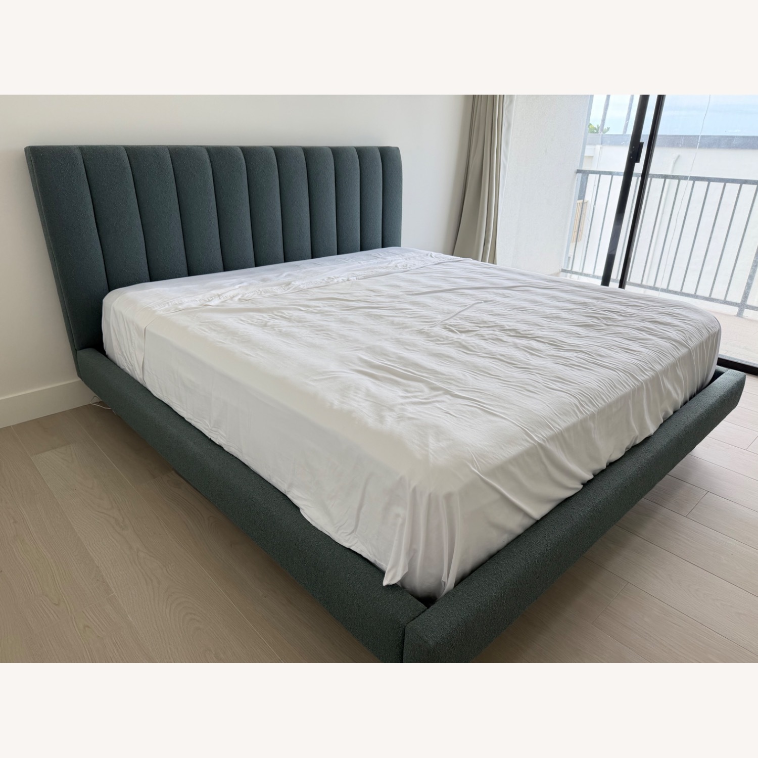 Room & Board Hartley King Bed - image-2