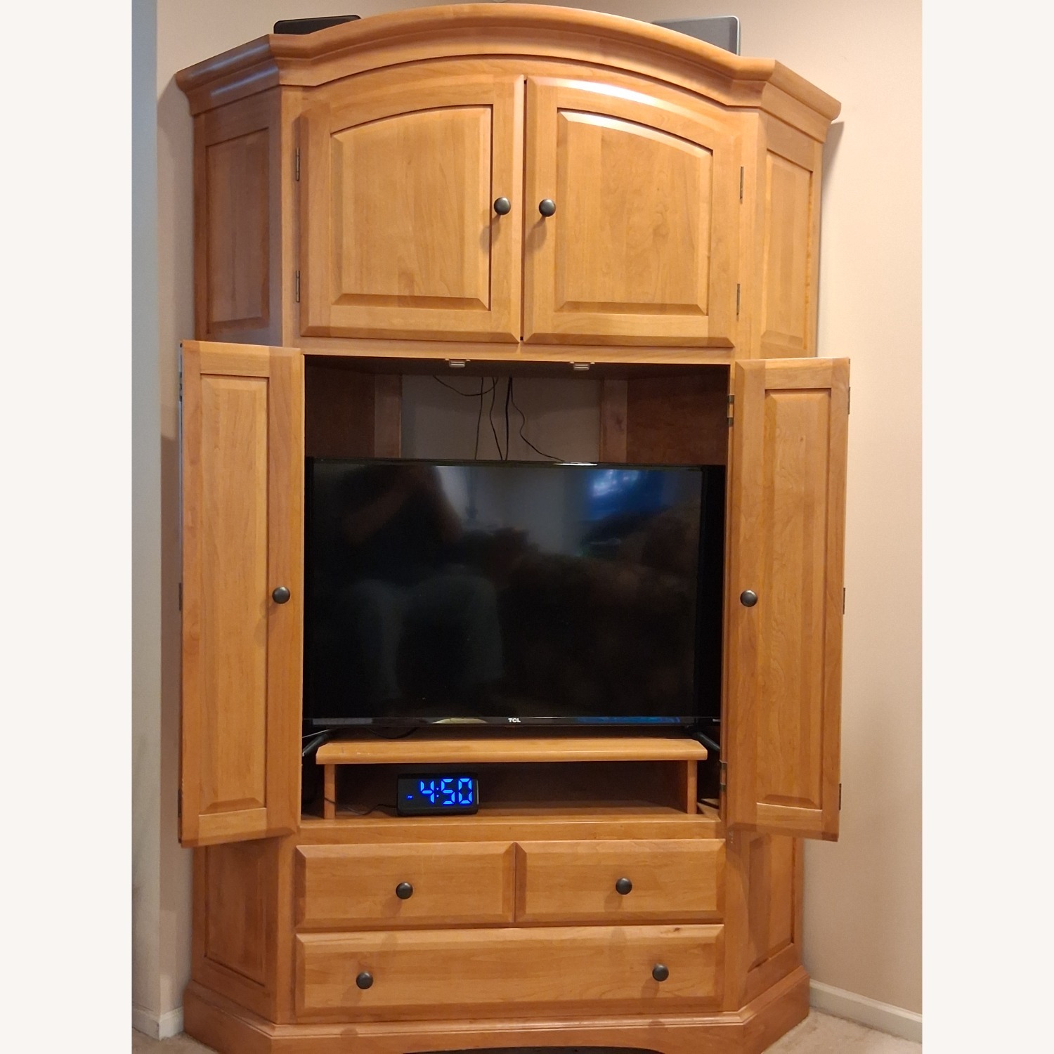 Mapleton Light Brown Wood Corner Unit - image-10