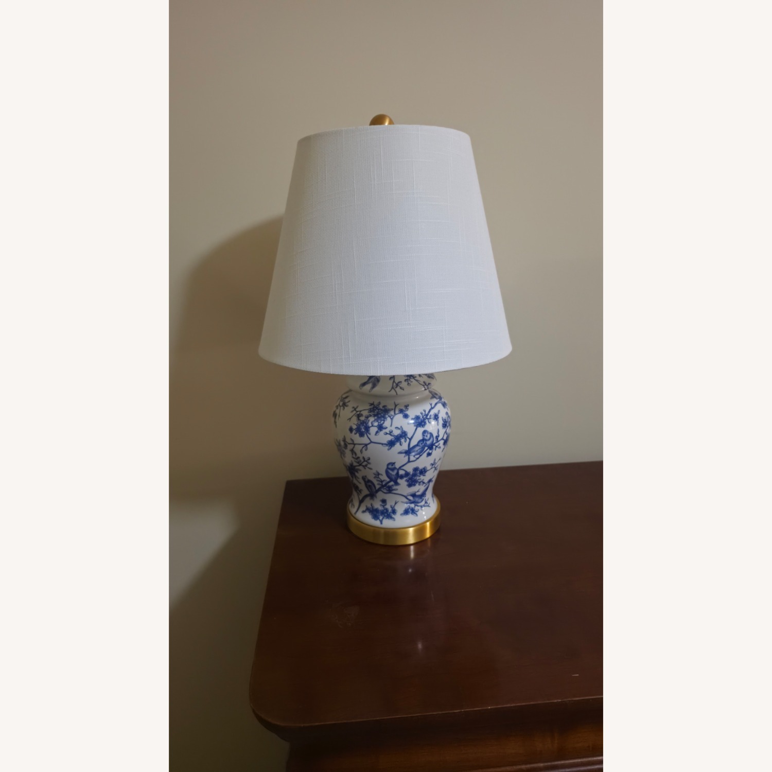 Asian Blue White Classic Floral Table Lamp  - image-3