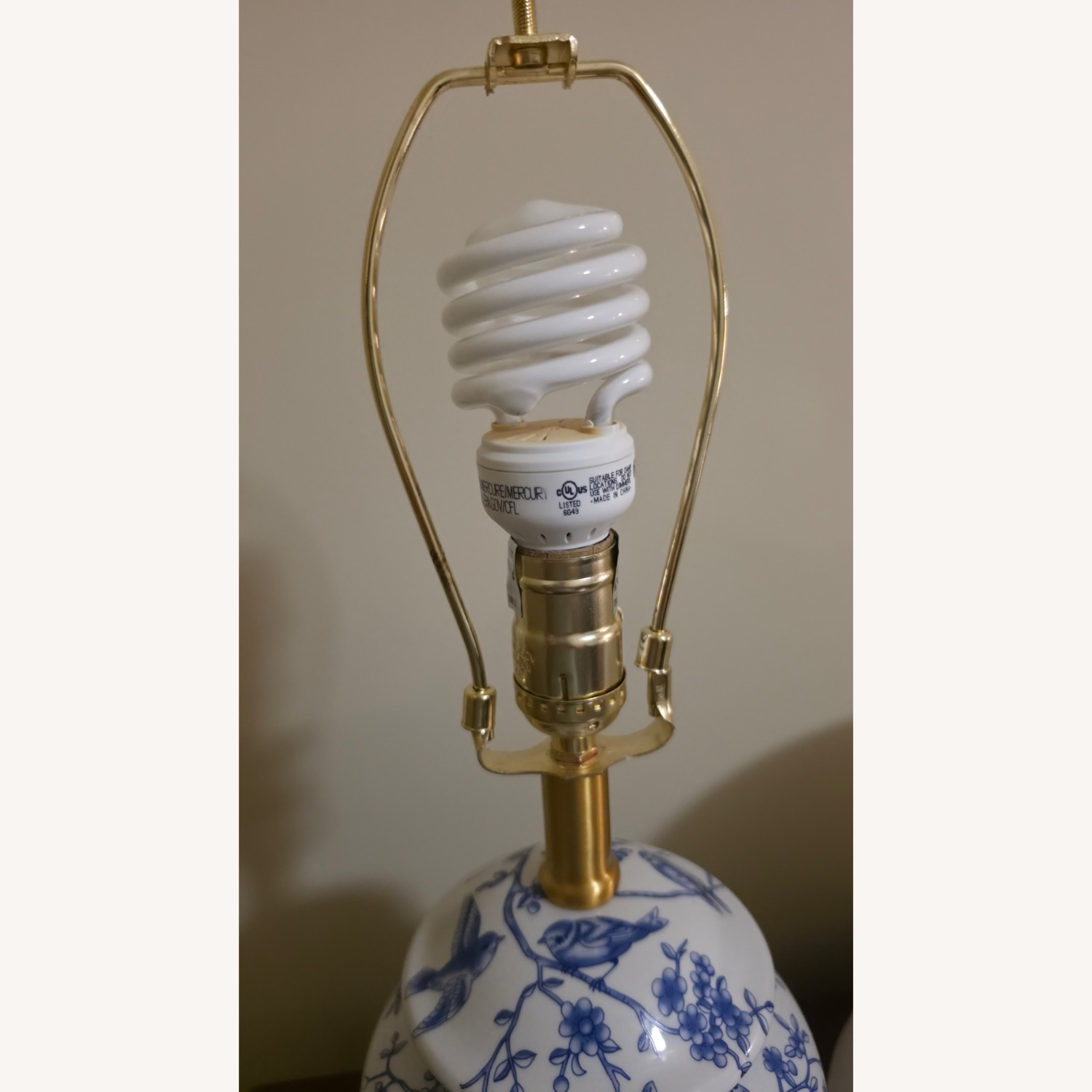 Asian Blue White Classic Floral Table Lamp  - image-8