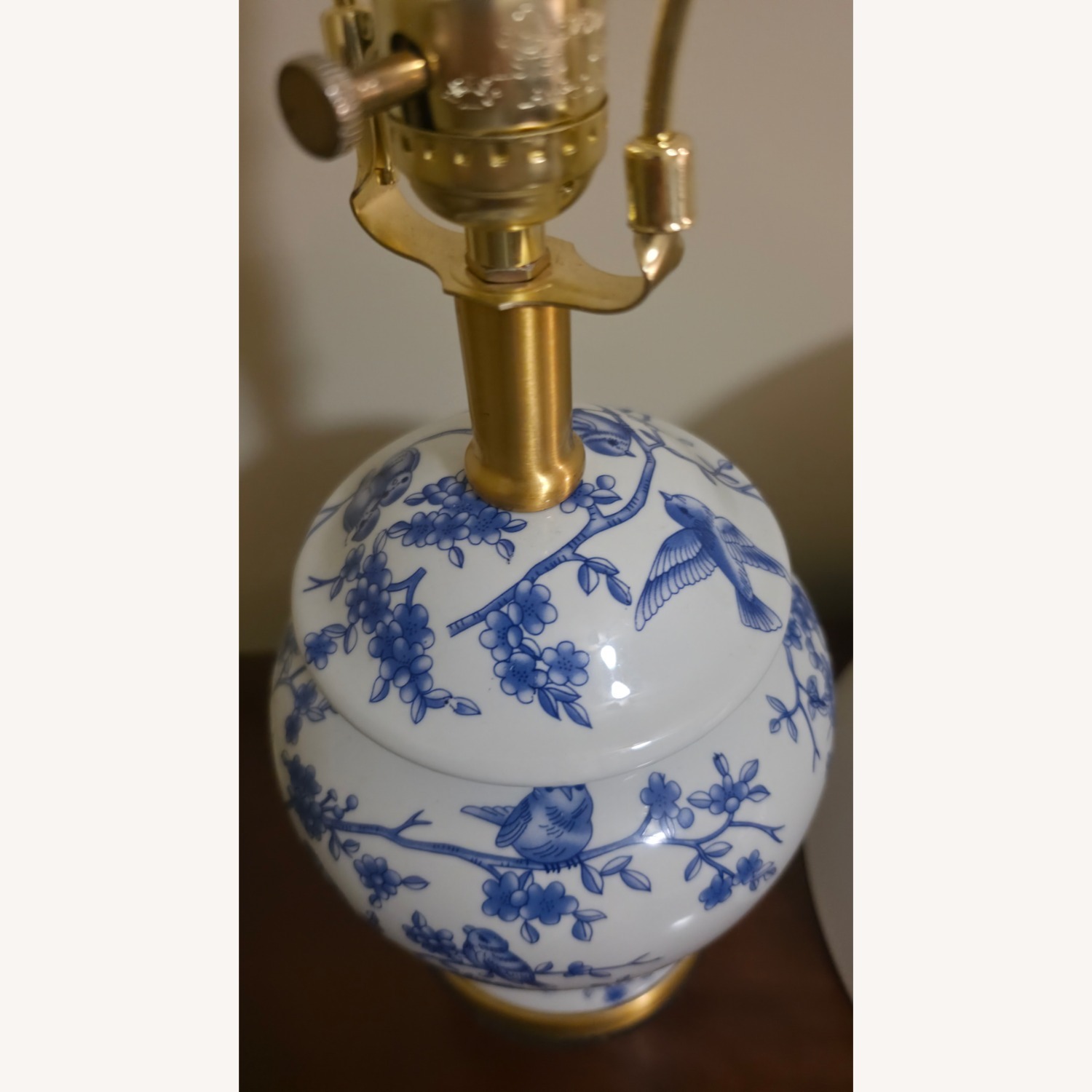 Asian Blue White Classic Floral Table Lamp  - image-7
