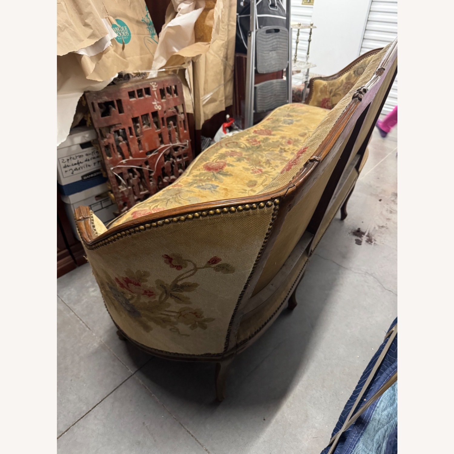 Vintage/Antique 3+ Seater Sofa - image-4
