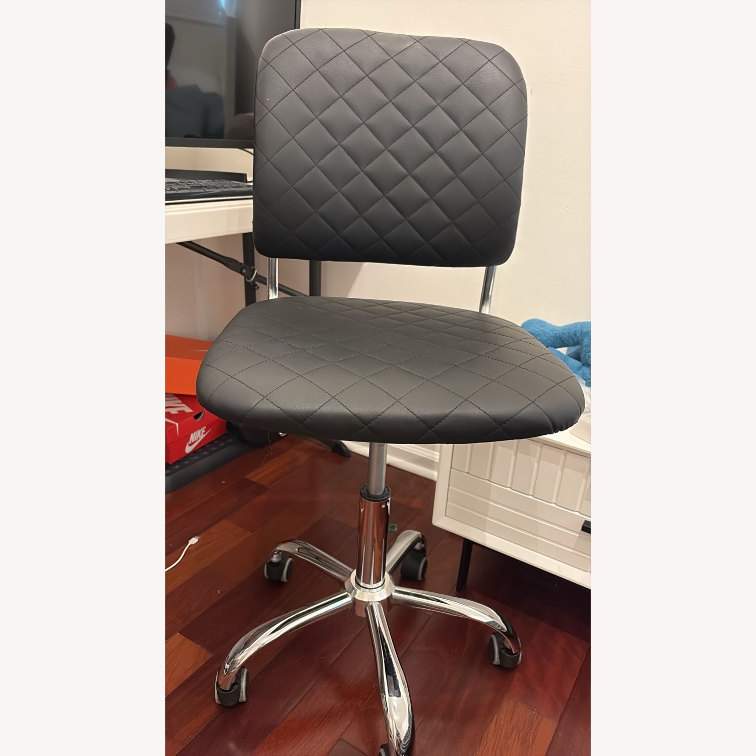Black Office Chair - image-3