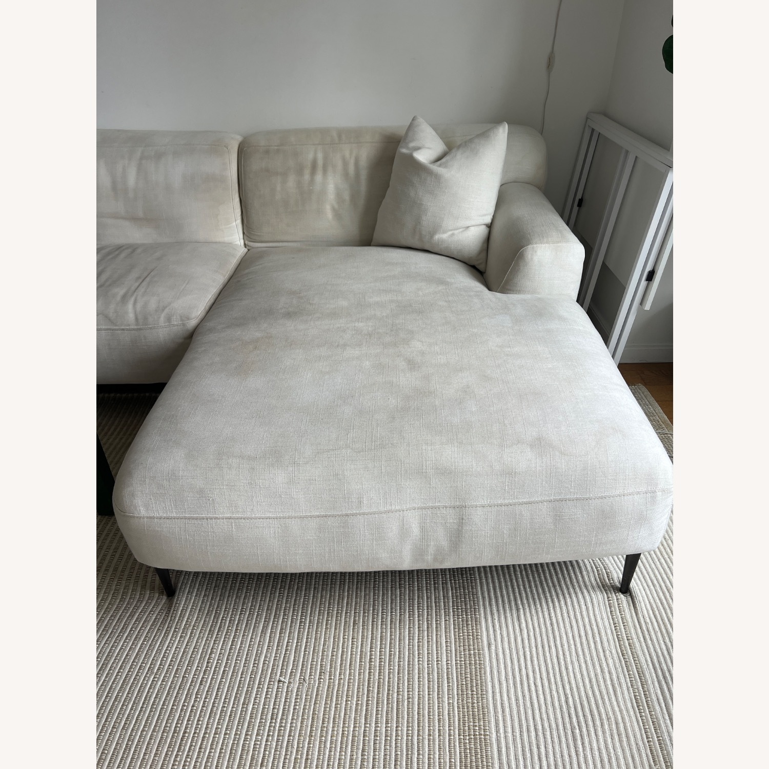 Article Abismo White Fabric 2 Piece Sectional - image-2