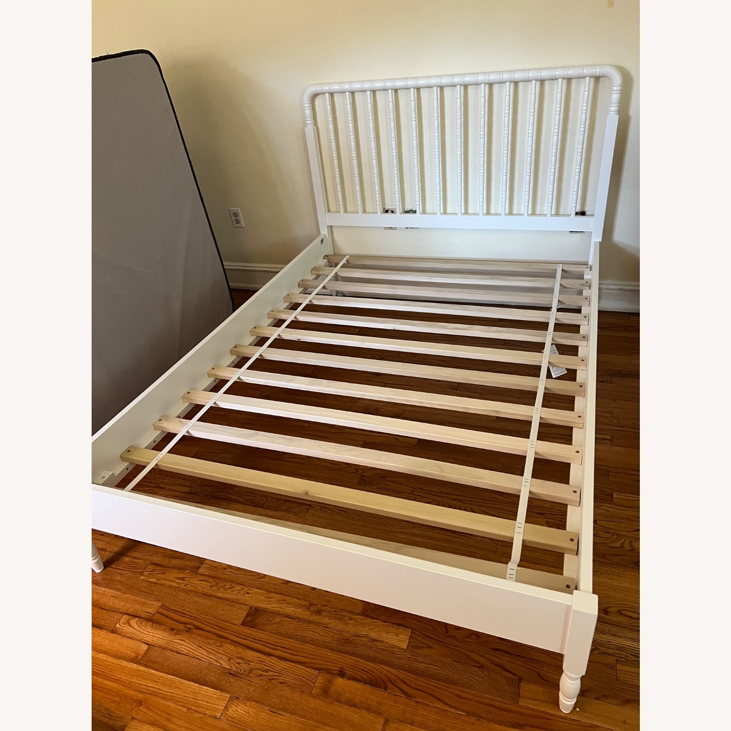 Pottery Barn Teen White Wood Full Bed - image-2