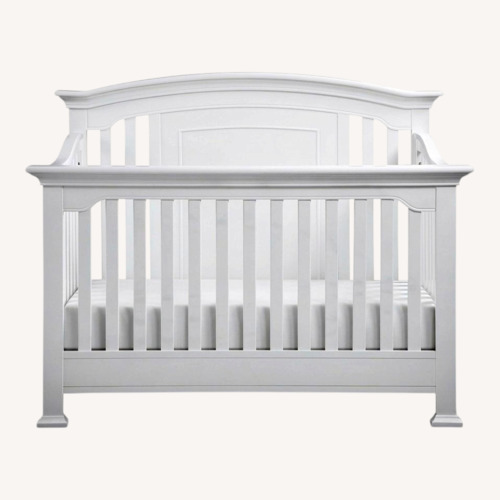 Used 4 in 1 convertible crib for sale on AptDeco