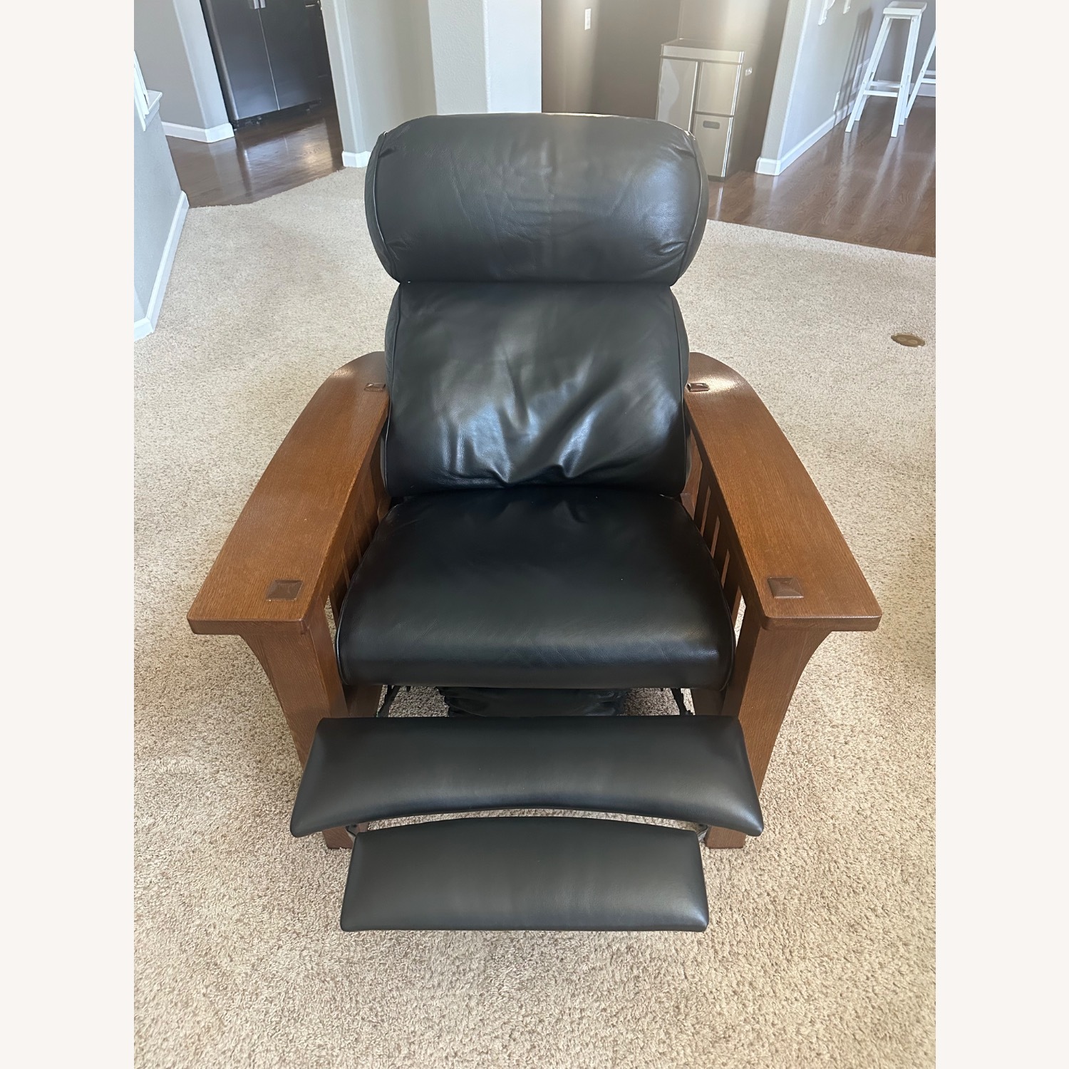 Stickley Bustle Back Leather Recliner - image-5