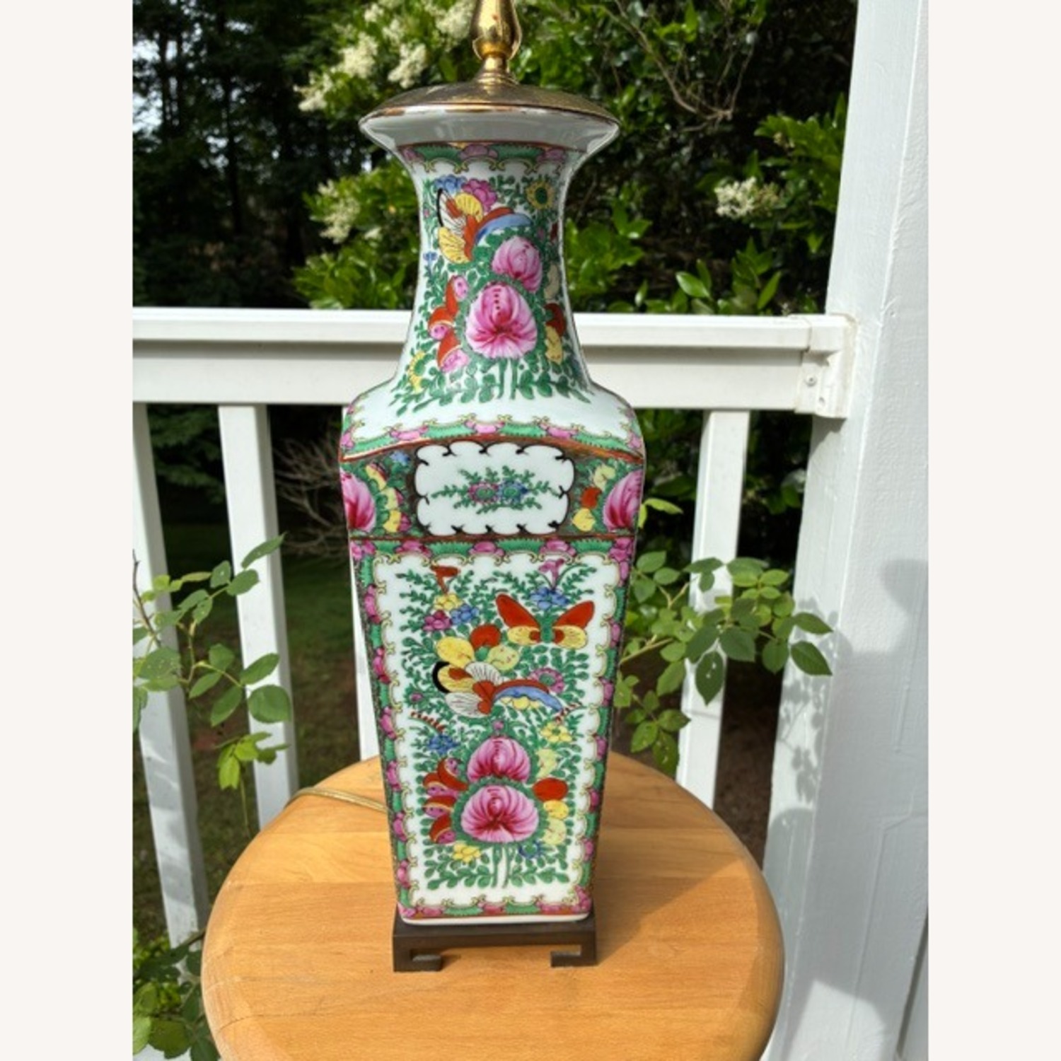 Asian Vase Ceramic Table Lamp - image-2