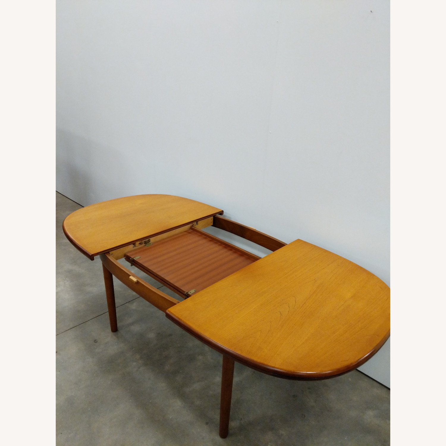 Vintage/Antique Dining Table - image-7