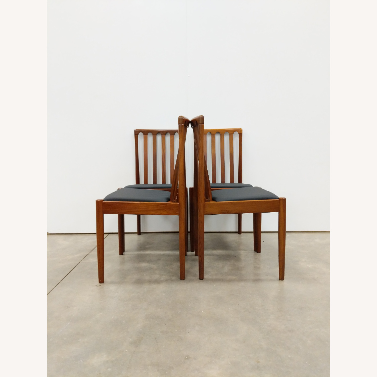 4 Vintage Mid Century Modern Meredew Dining Chairs - image-4