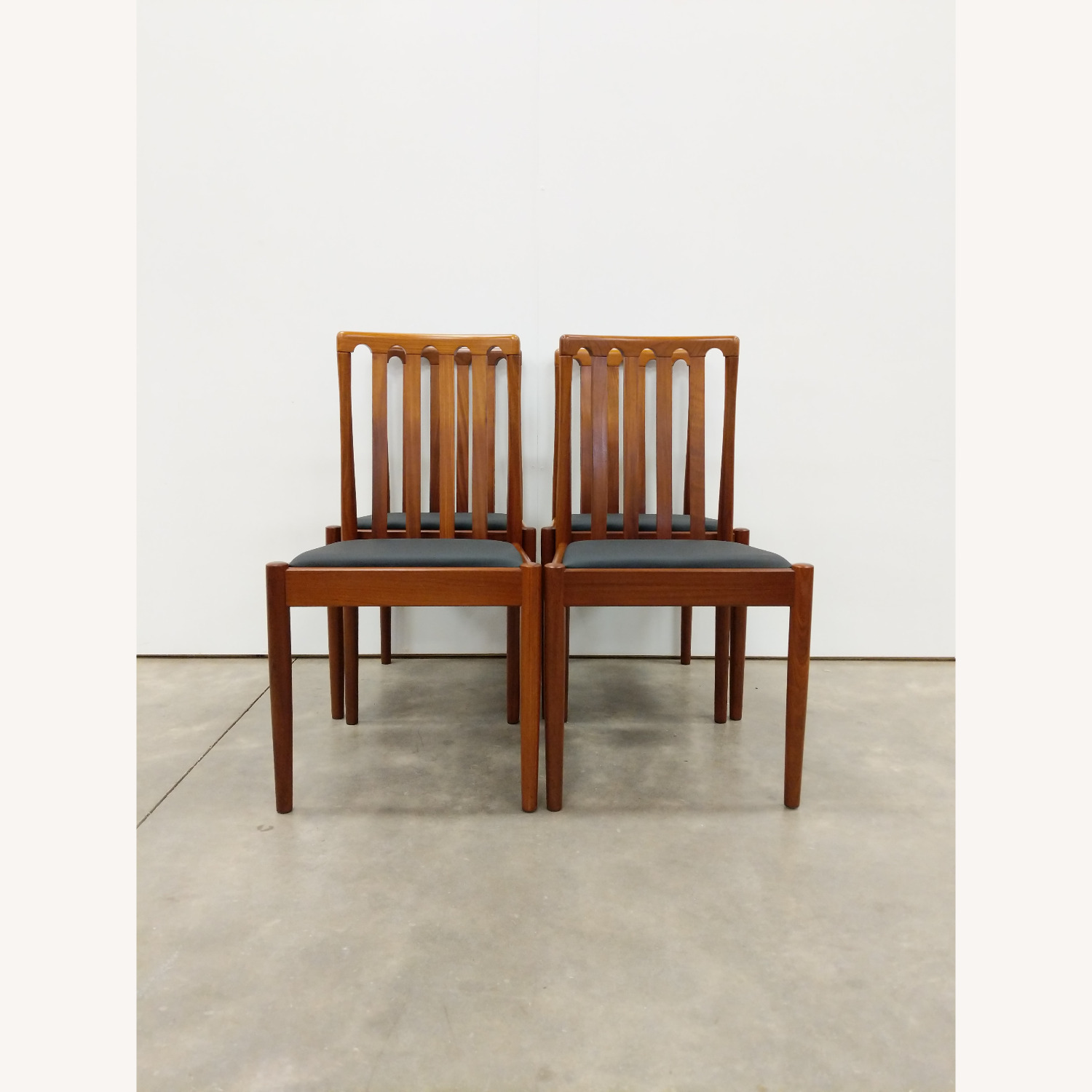4 Vintage Mid Century Modern Meredew Dining Chairs - image-5