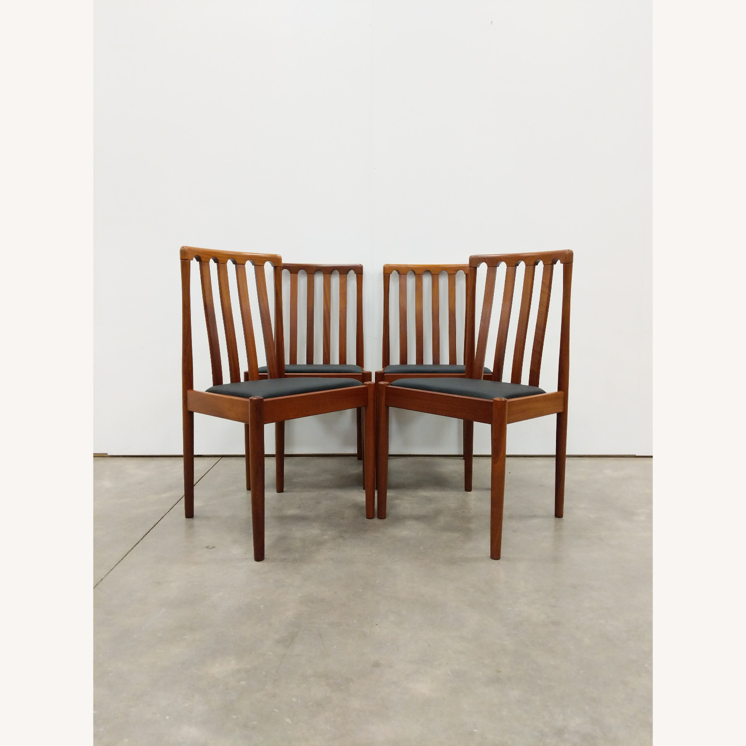 4 Vintage Mid Century Modern Meredew Dining Chairs - image-1