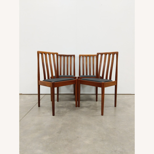 Used 4 Vintage Mid Century Modern Meredew Dining Chairs for sale on AptDeco