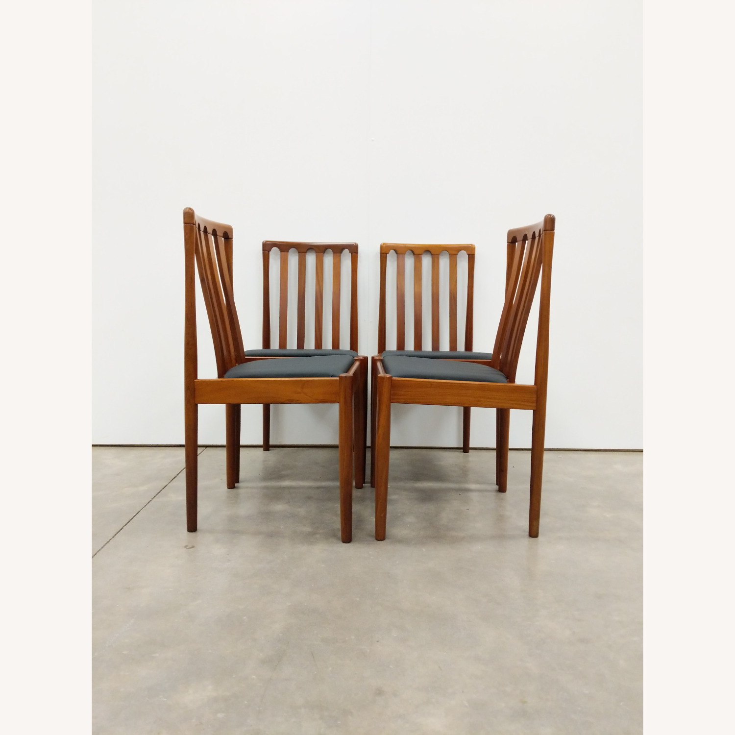 4 Vintage Mid Century Modern Meredew Dining Chairs - image-2