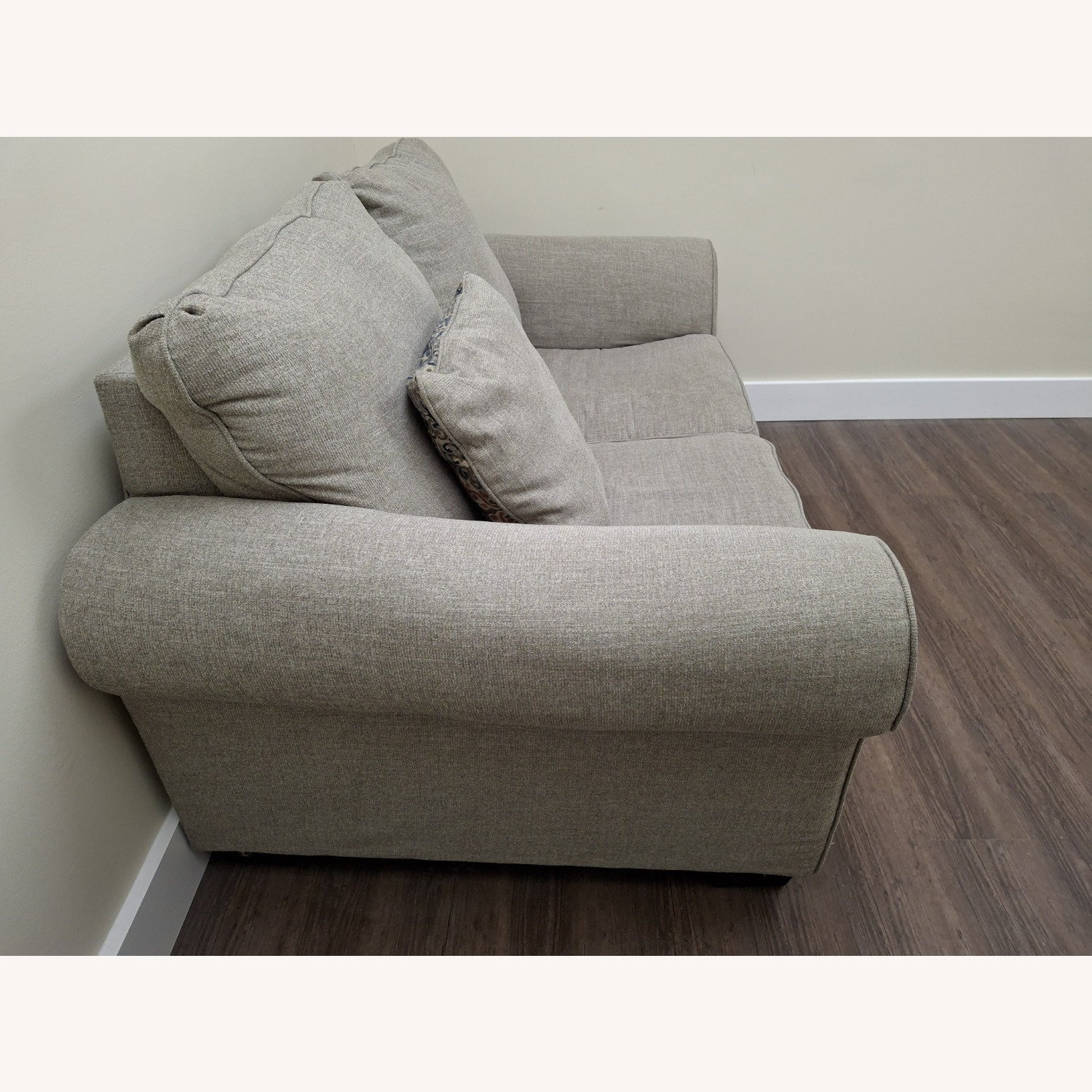 Ashley Furniture Belcampo Light Gray Loveseat - image-5