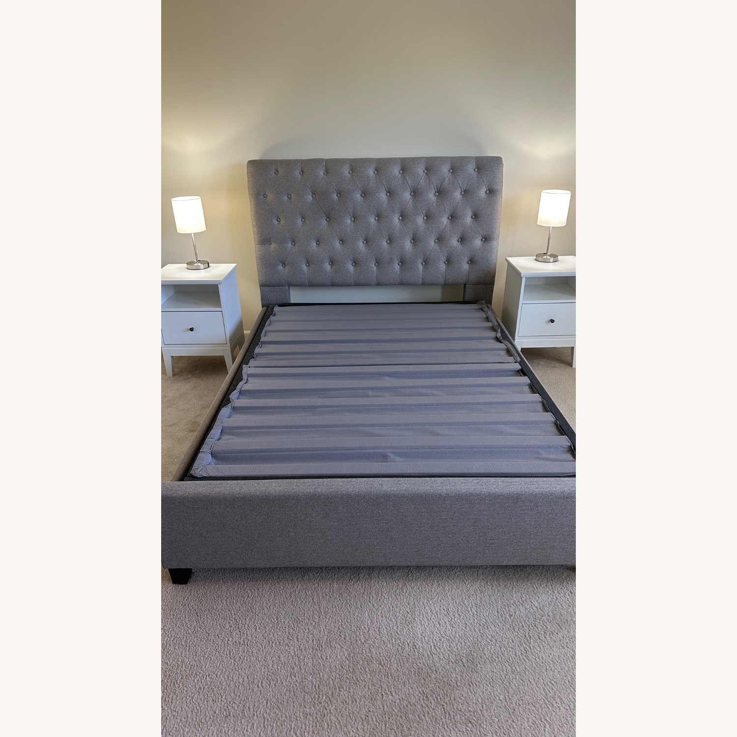 Hillsdale Furniture Light Gray Fabric Queen Bed - image-3