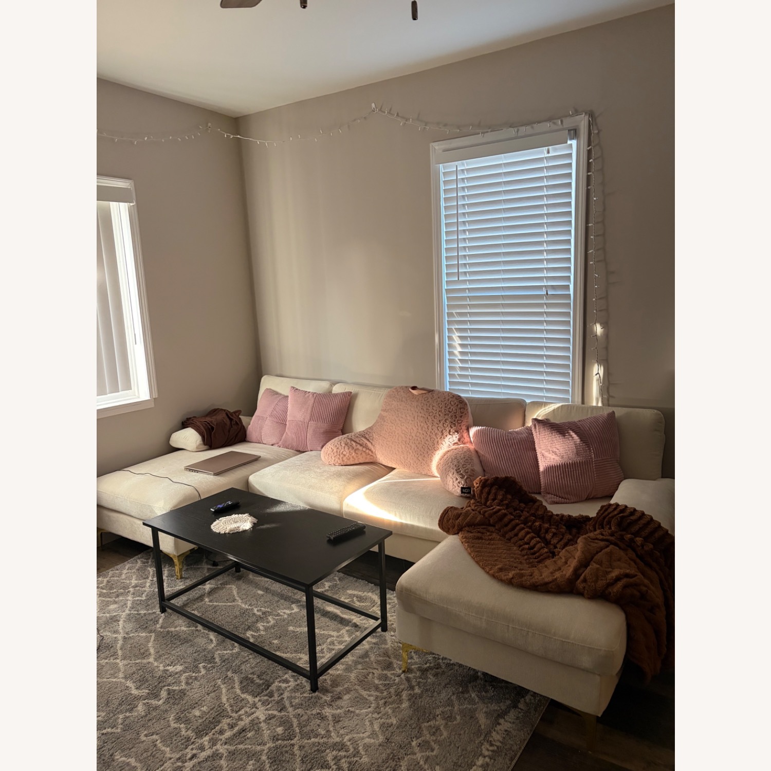 White 3+ Piece Sectional - image-4